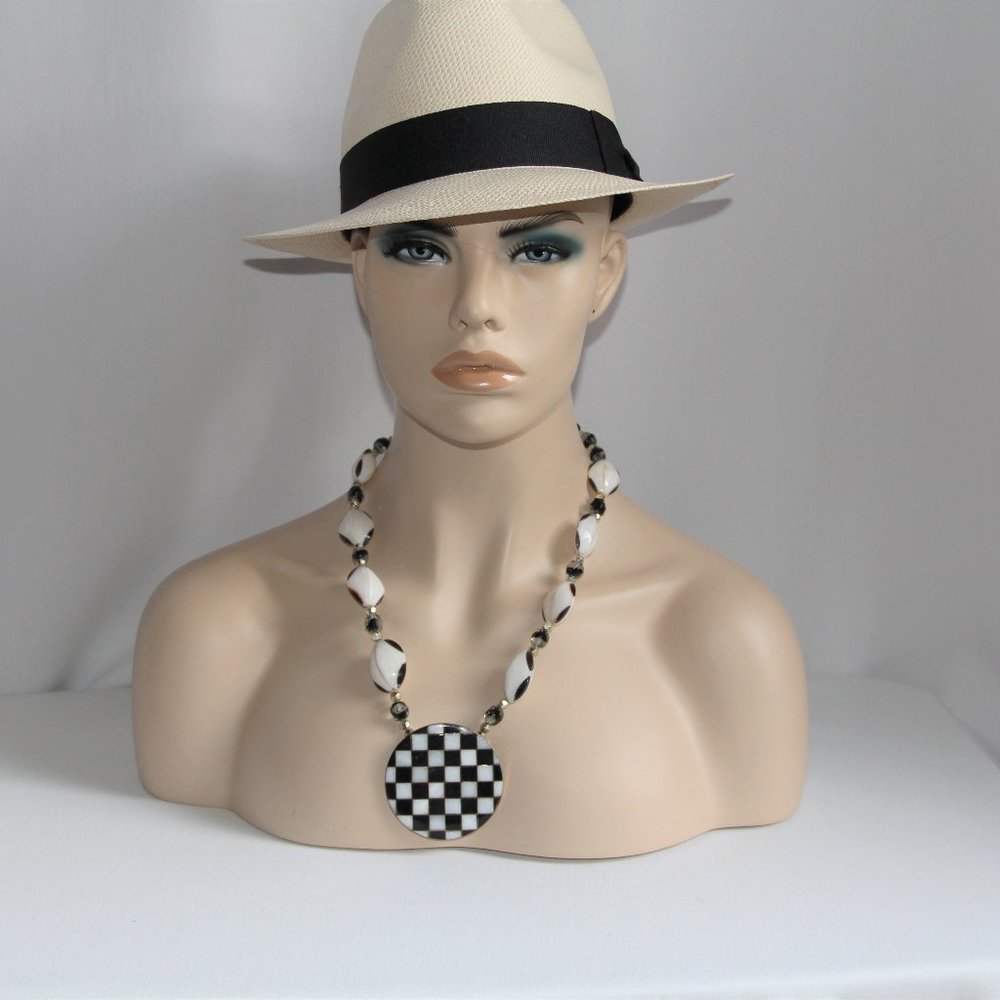 Vintage Mother of Pearl Pendant Crystal Necklace